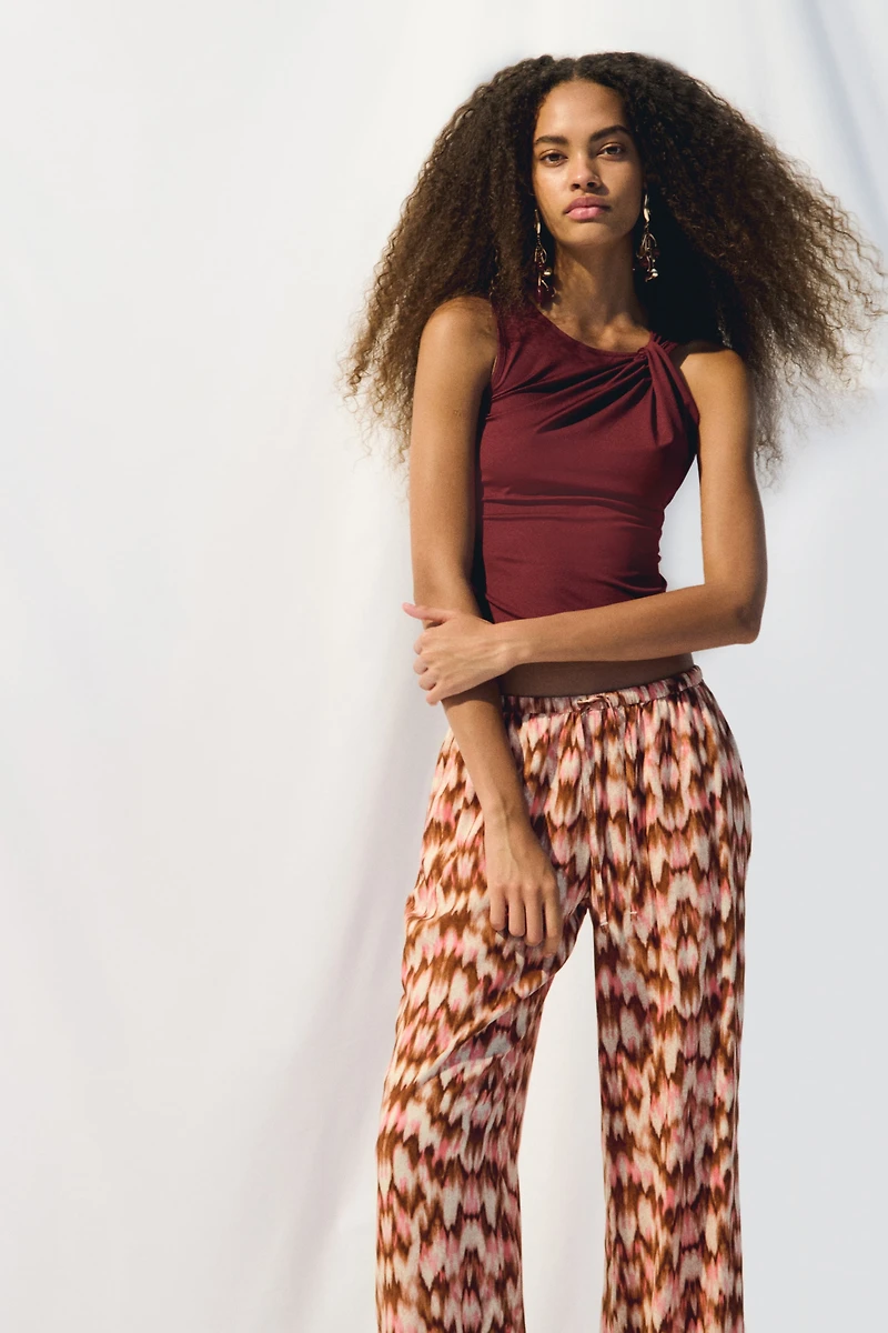 Twist-Detail Tank Top