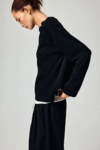 Long-Sleeved Cotton Top