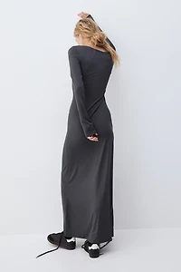 Robe maxi avec encolure bateau