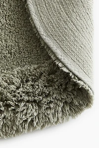 Oval Tufted Bath Mat