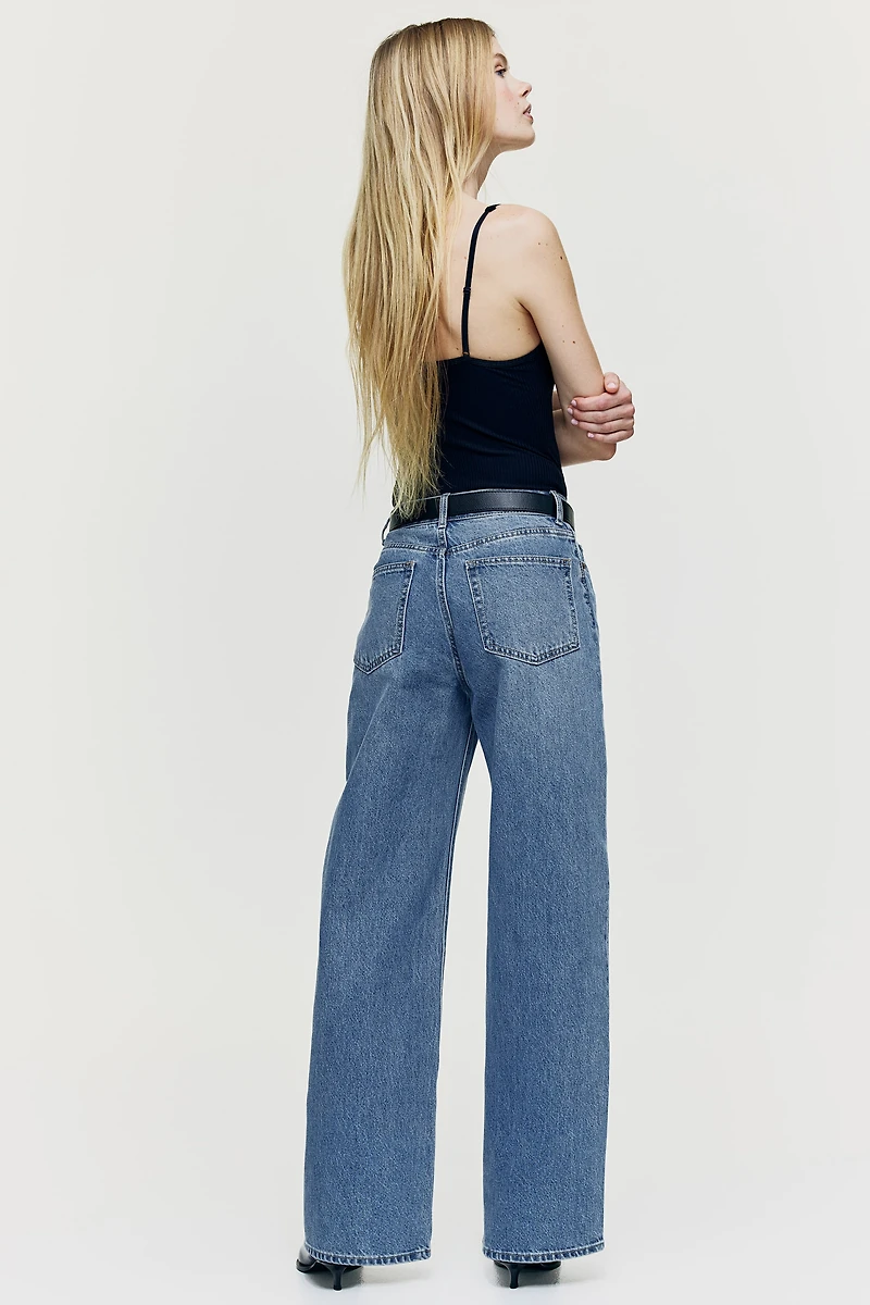 Wide-cut Jeans