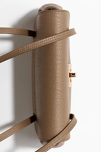 Sac porté à l'épaule