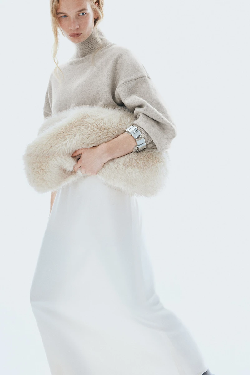 Oversized Mock-Turtleneck Sweater