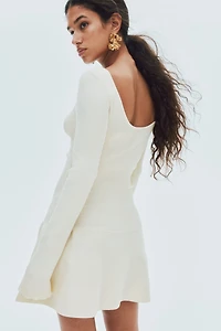 Robe côtelée avec jupe évasée