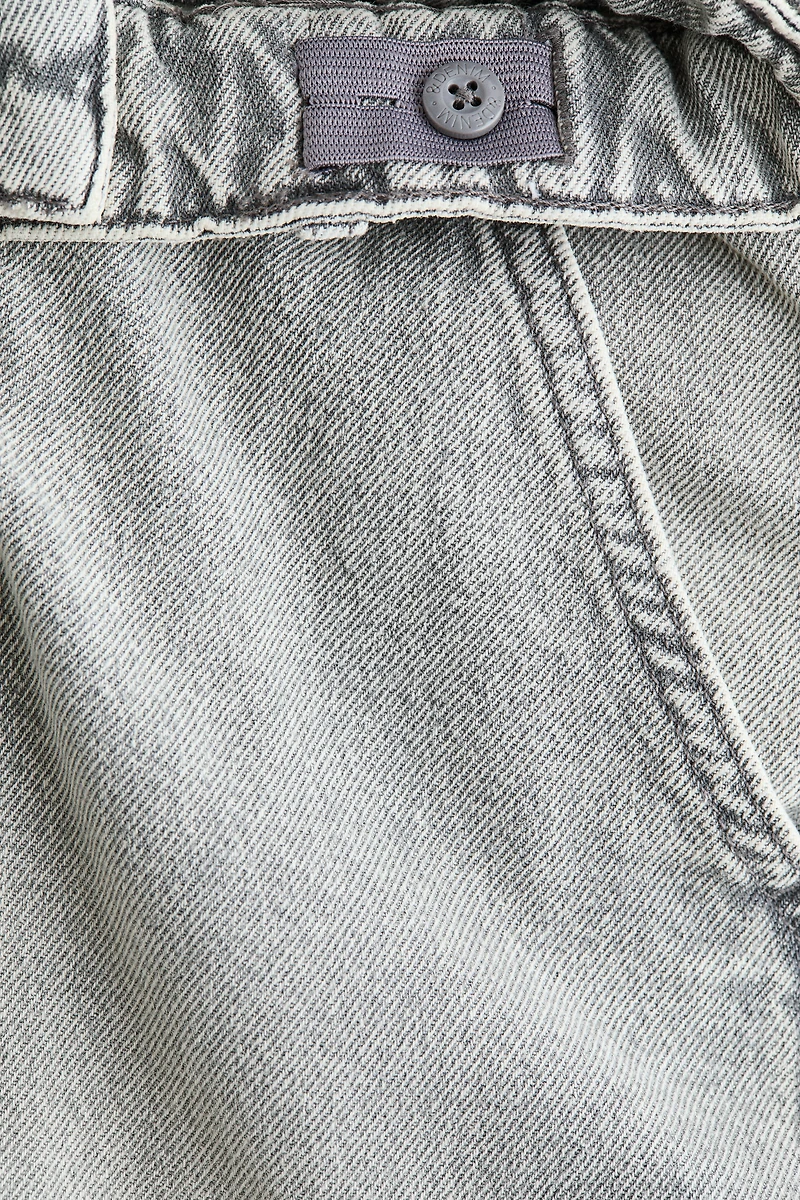 Baggy-Fit Cargo Jeans