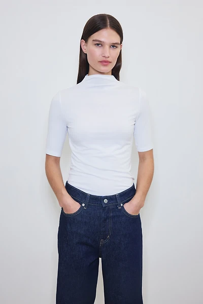 T-shirt à col cheminée chaud près du corps