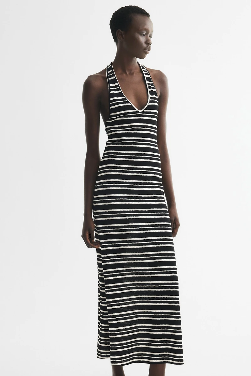 Robe dos nu en tricot