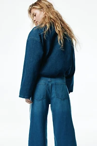 Jean classique jambes larges avec bandes latérales