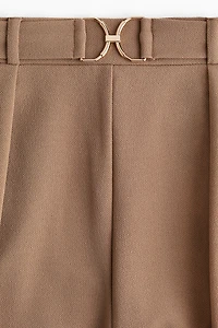 Pantalon de tailleur avec boucle