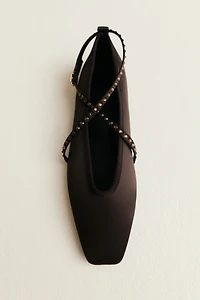 Square-toe ballet flats
