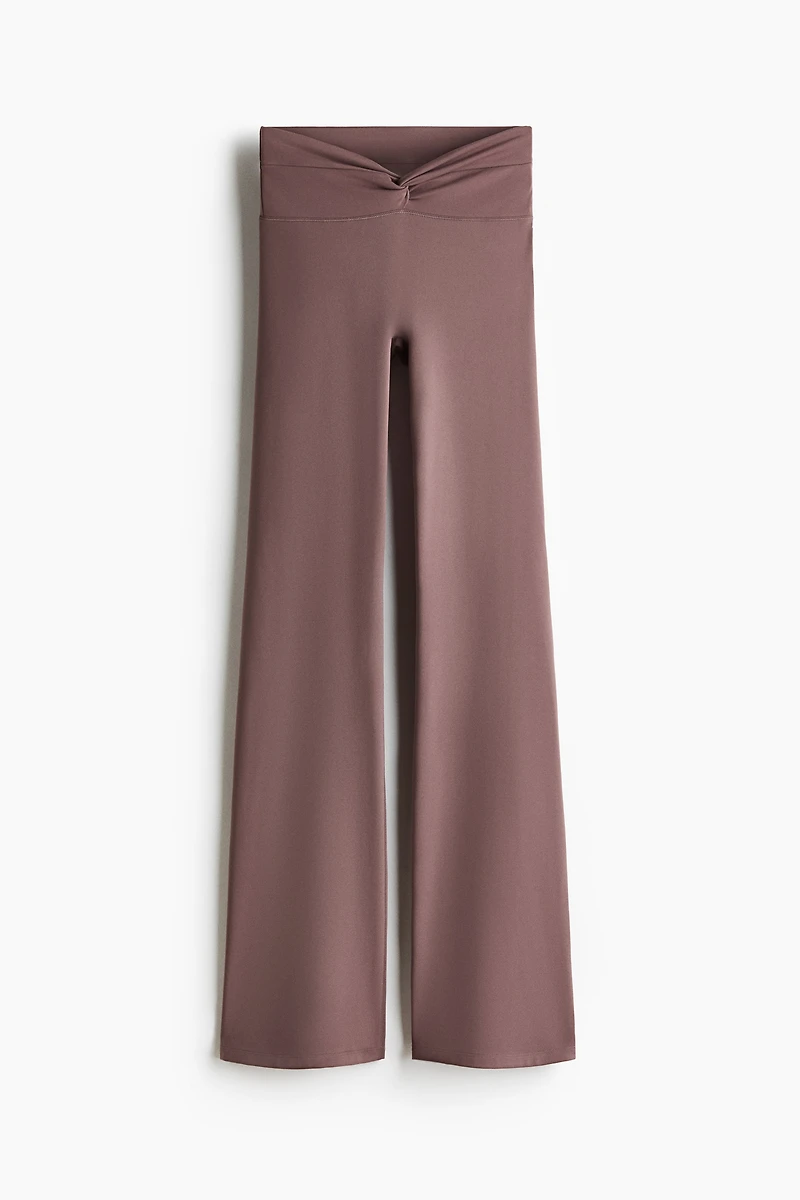 Flared Yoga Leggings with SoftMove™