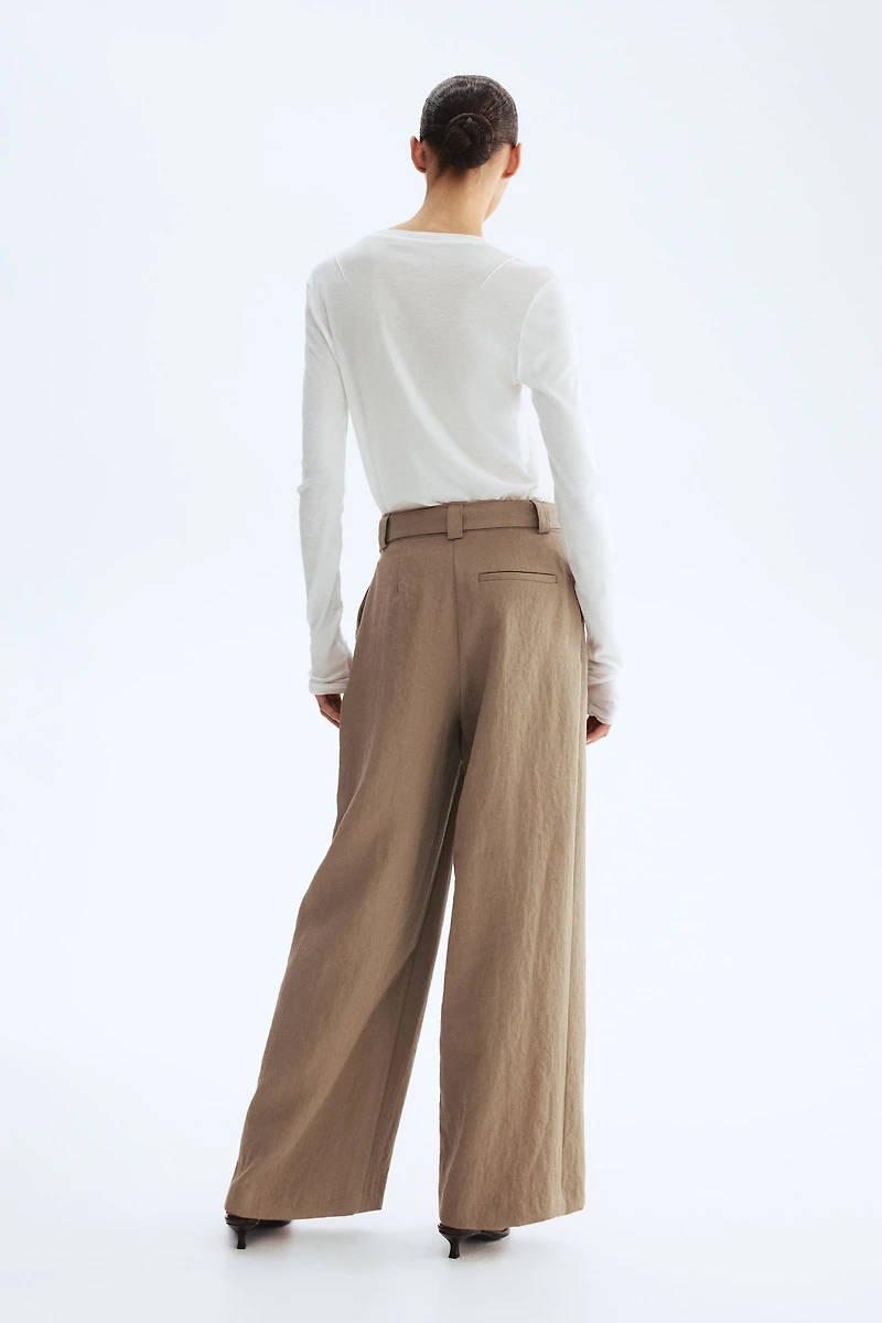Wide-Leg Pants with Belt