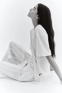 Tie-Detail Top