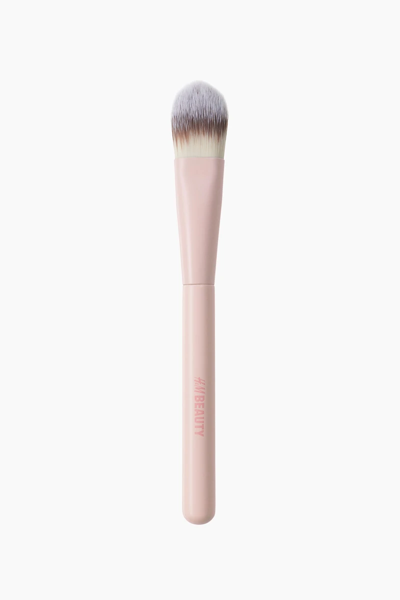Flat Foundation Brush