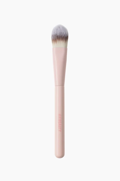 Flat Foundation Brush