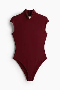 Maillot à col cheminée