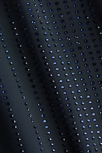 Robe ornée à dos bénitier