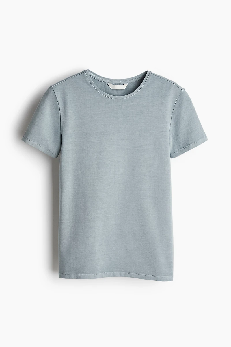 Fitted T-Shirt
