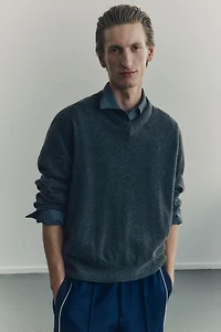 Loose-Fit Cashmere Sweater