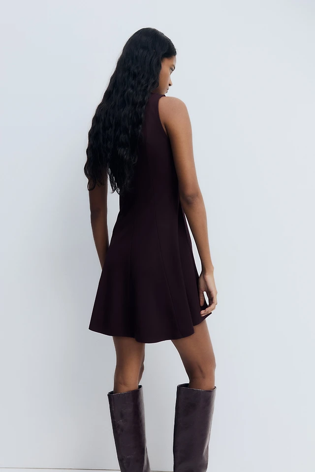 Dynamite Iris Flared Ponte Maxi Dress | St. Laurent Shopping Centre