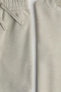 2-Piece Textured Set