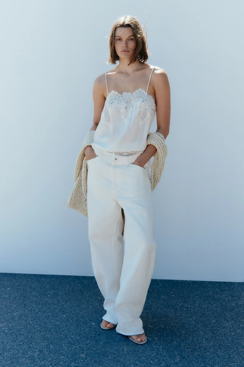 Haut en viscose avec dentelle