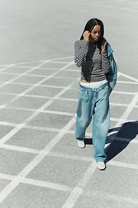 Long-Sleeved Fine-Knit Top