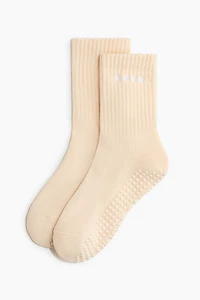 2-Pack Non-Slip Sports Socks