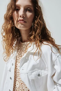 Robe sans manches à l’aspect crochet