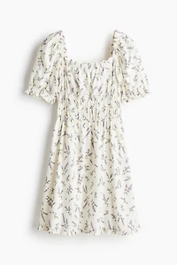Robe avec détails smockés