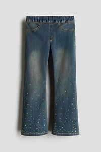Pantalon sur taille élastique en denim ornementé