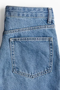 Wide-cut Jeans
