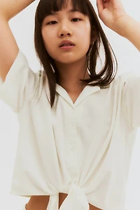 Chemise courte avec détail noué