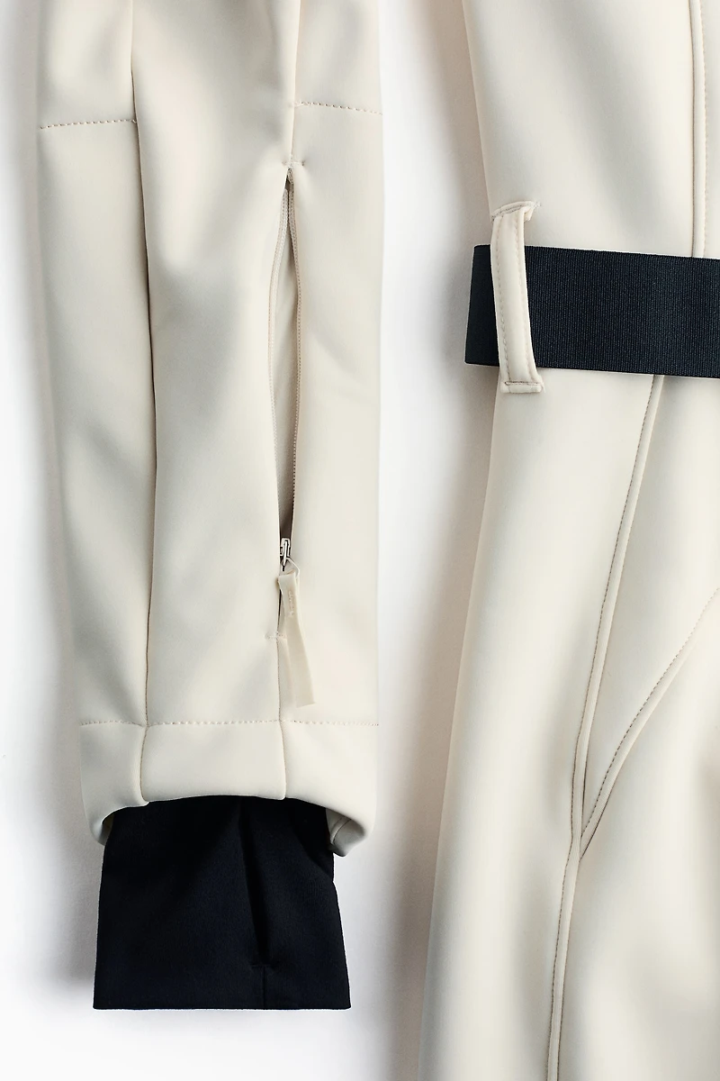 Combinaison de ski hydrofuge