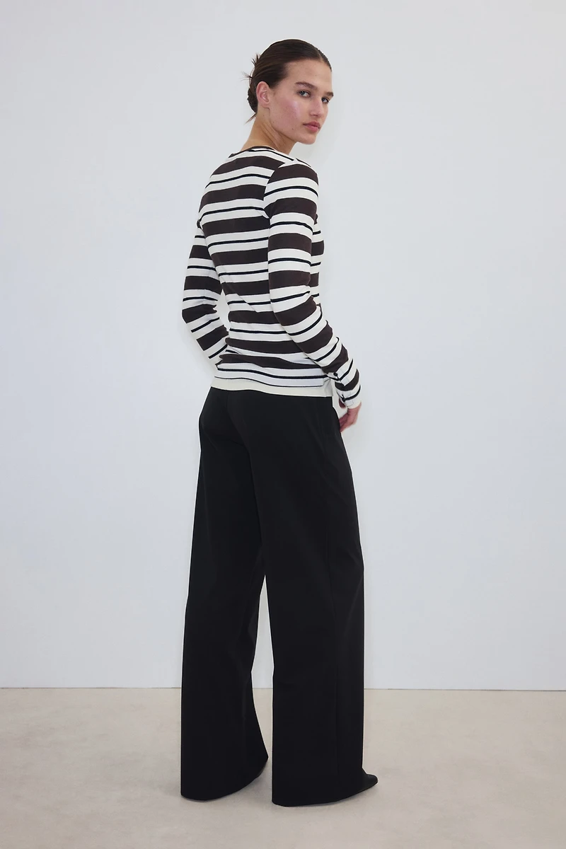 Four-Way Stretch Wide-Cut Pants