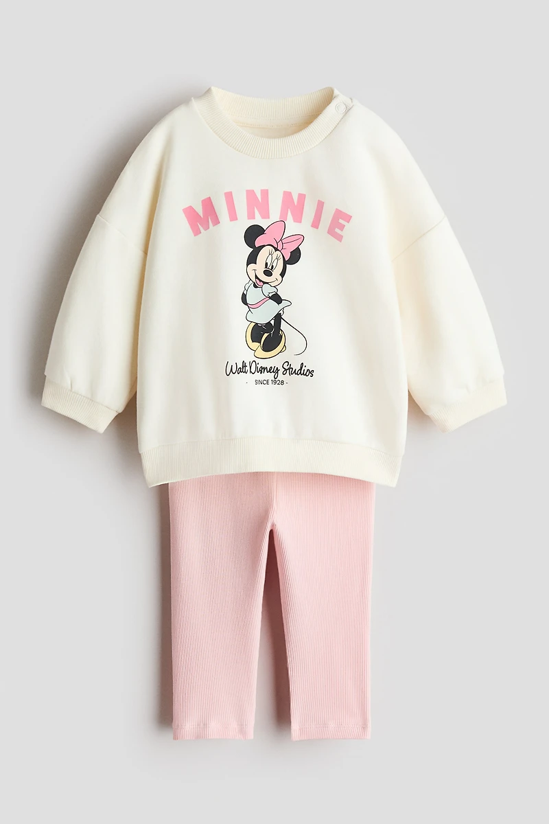 2-Piece Sweatshirt and Leggings Set