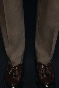 Pantalon de costume près du corps