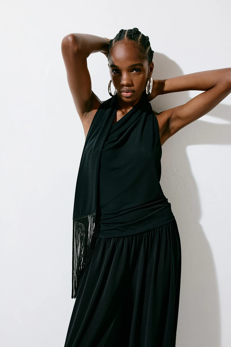 Haut asymétrique avec col écharpe