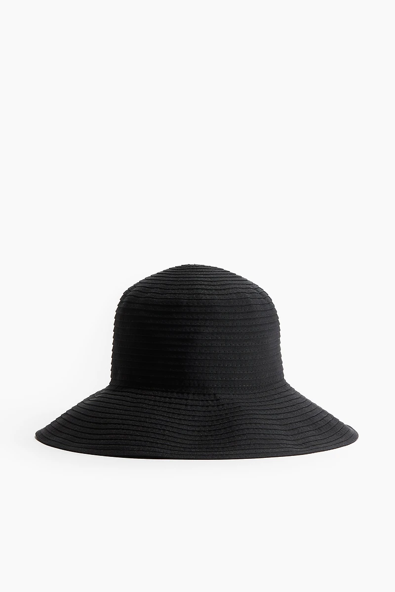 Chapeau