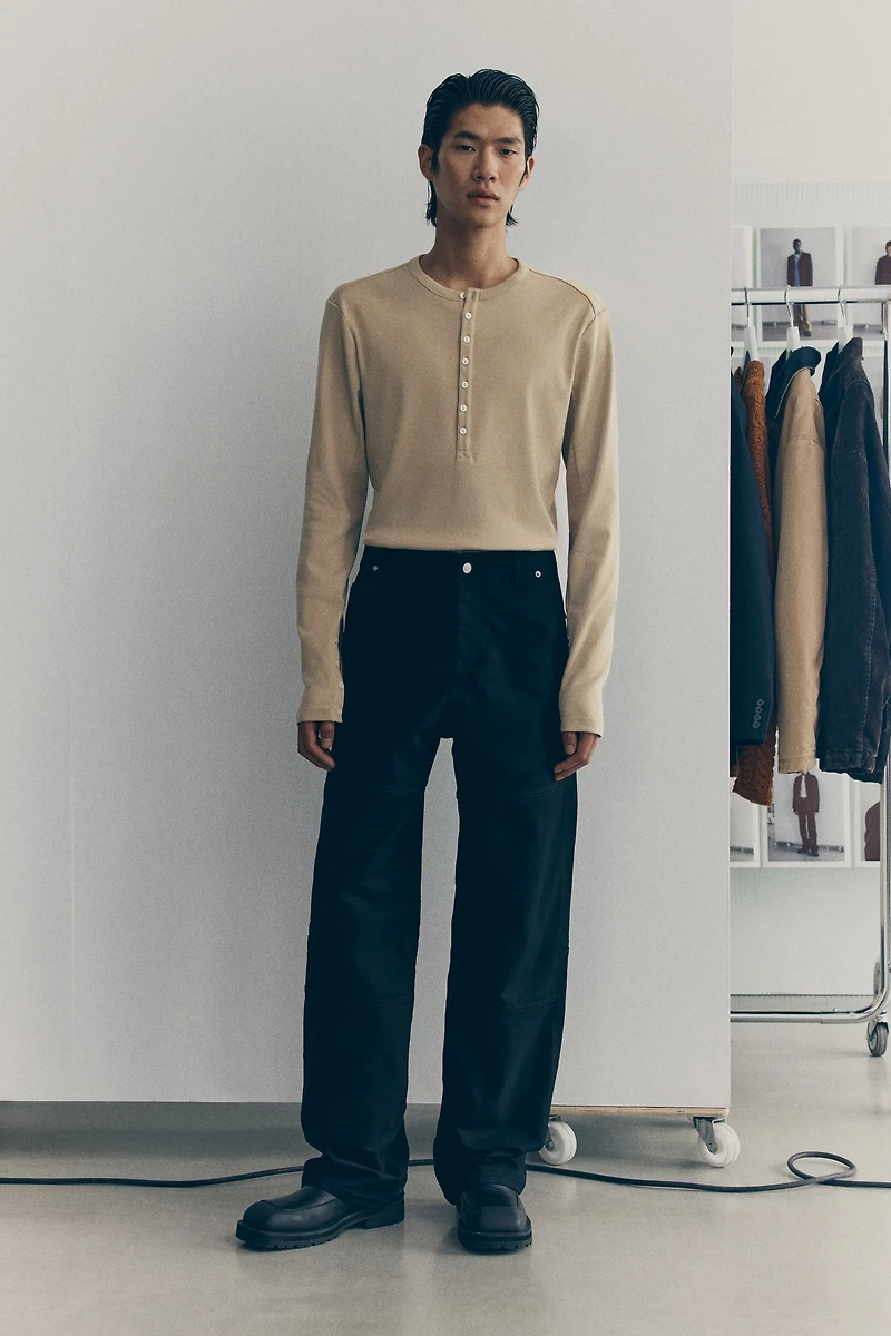 T-shirt à encolure boutonnée en coton côtelé