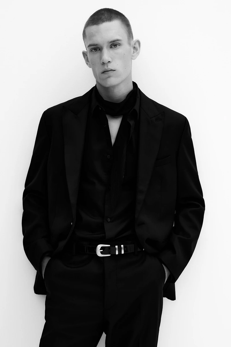 Pantalon de tuxedo près du corps en laine mélangée