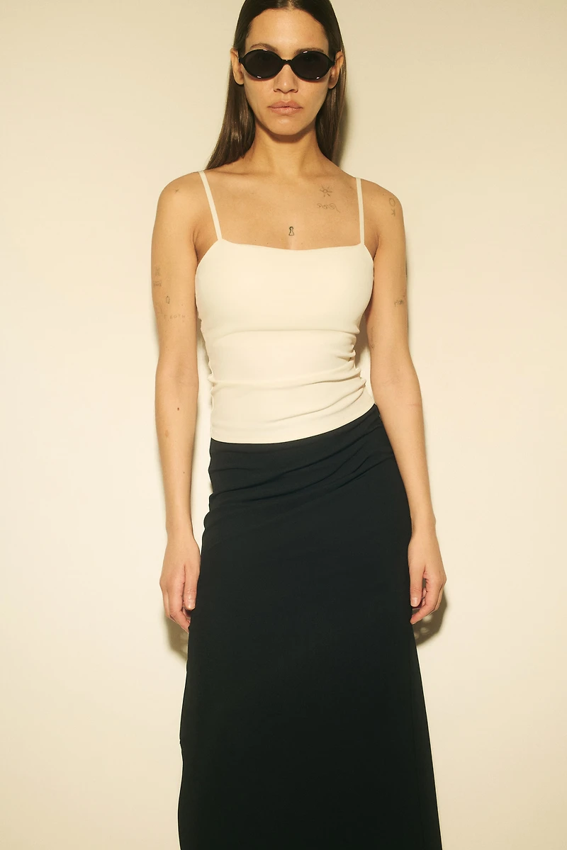 Cooling Slim Fit Ribbed midi skirt