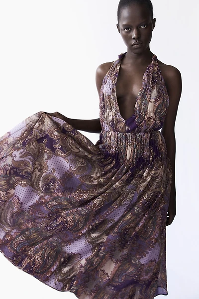 Robe froncée à dos nu