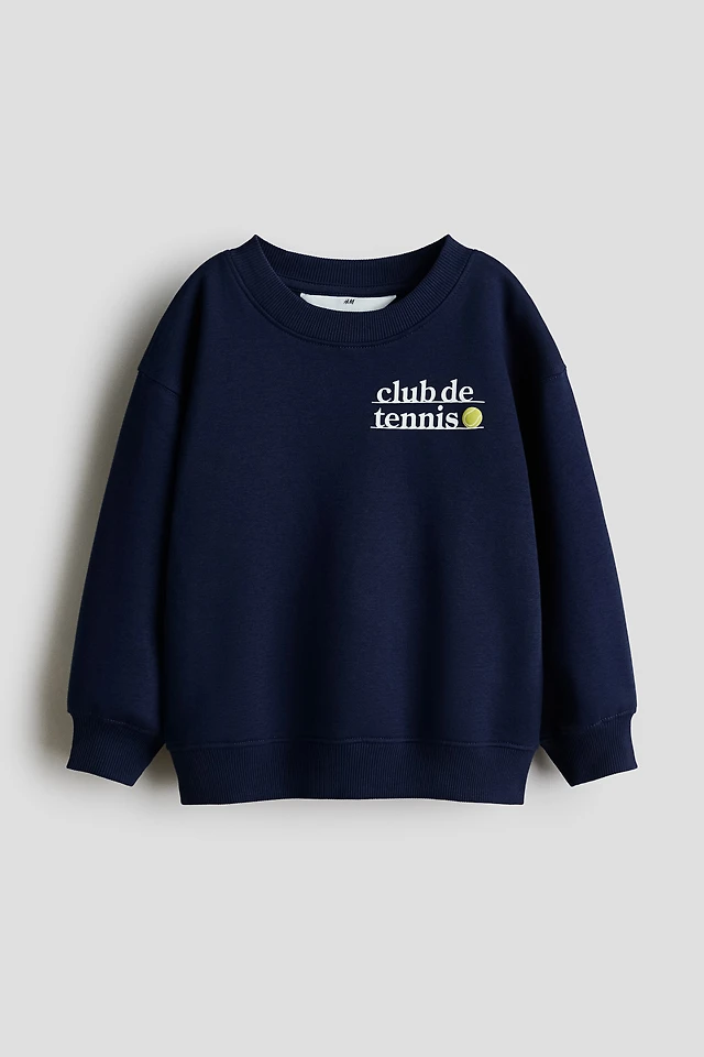 H&M Oversized Printed Sweatshirt at Hamilton Place in Chattanooga, TN