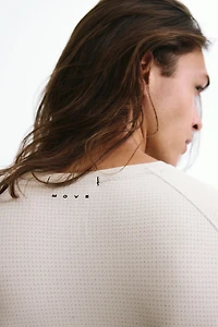 Muscle Fit Sports T-Shirt with DryMove™