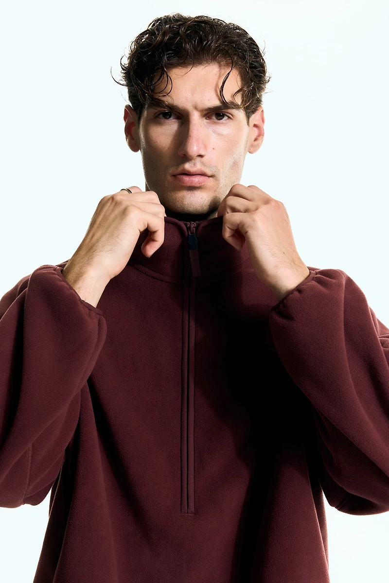 Haut de sport en polar