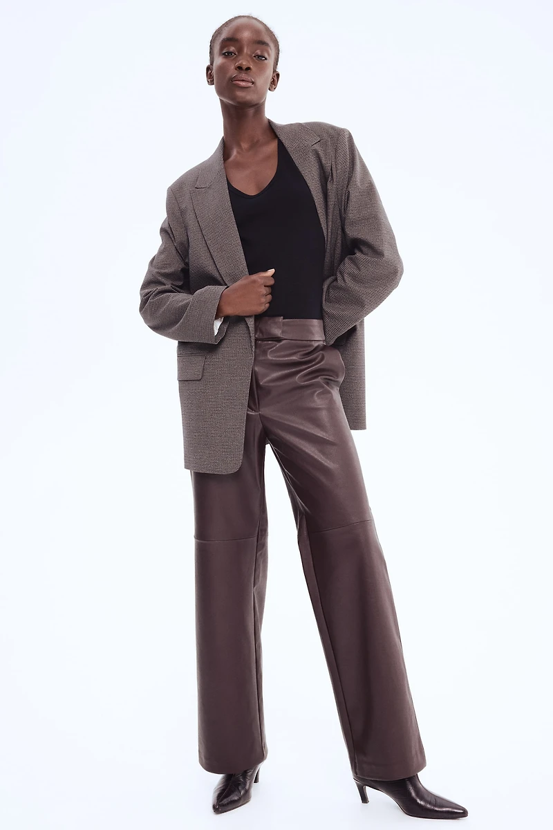 Pantalon à jambes droites en tissu enduit