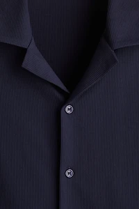 Regular-Fit Ribbed Resort Shirt