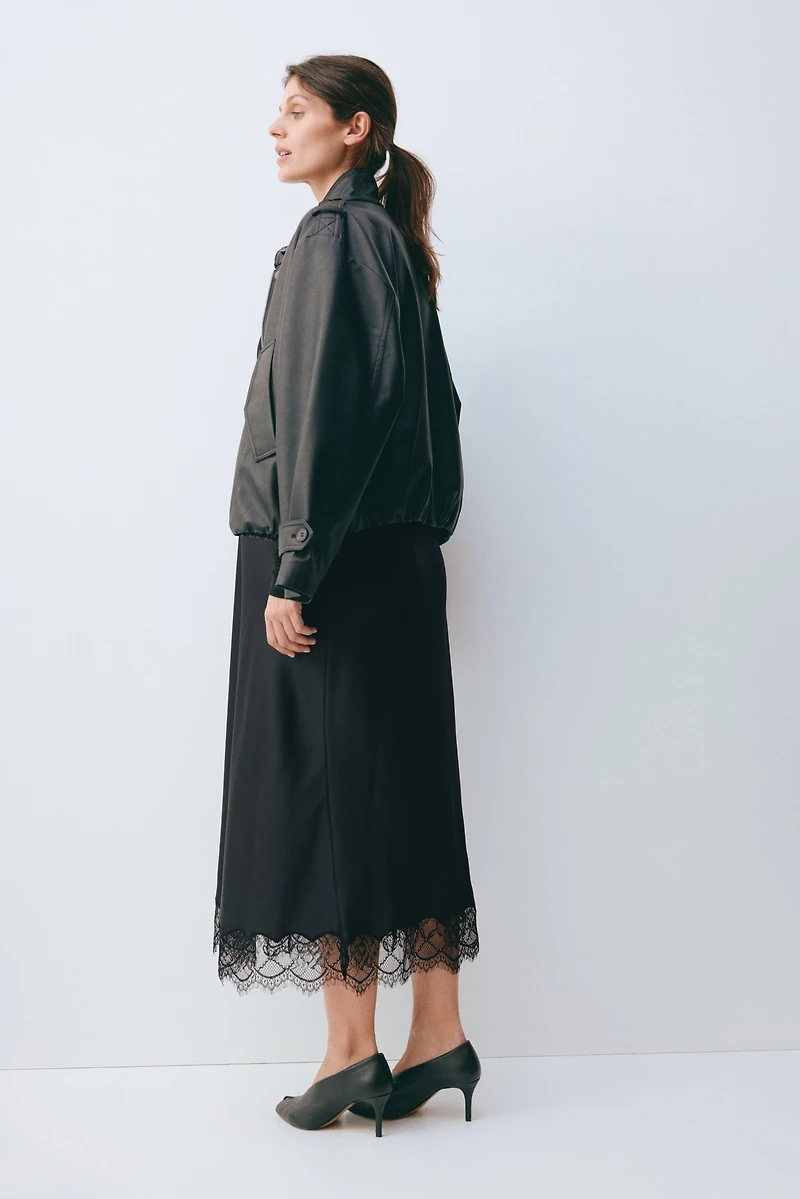 MAMA Jupe en satin avec dentelle