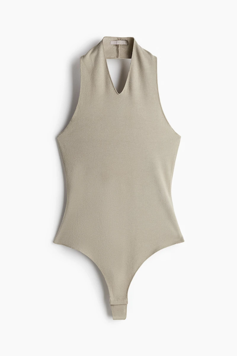 Combiné à culotte ficelle dos nu